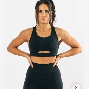 Alphalete trinity bra